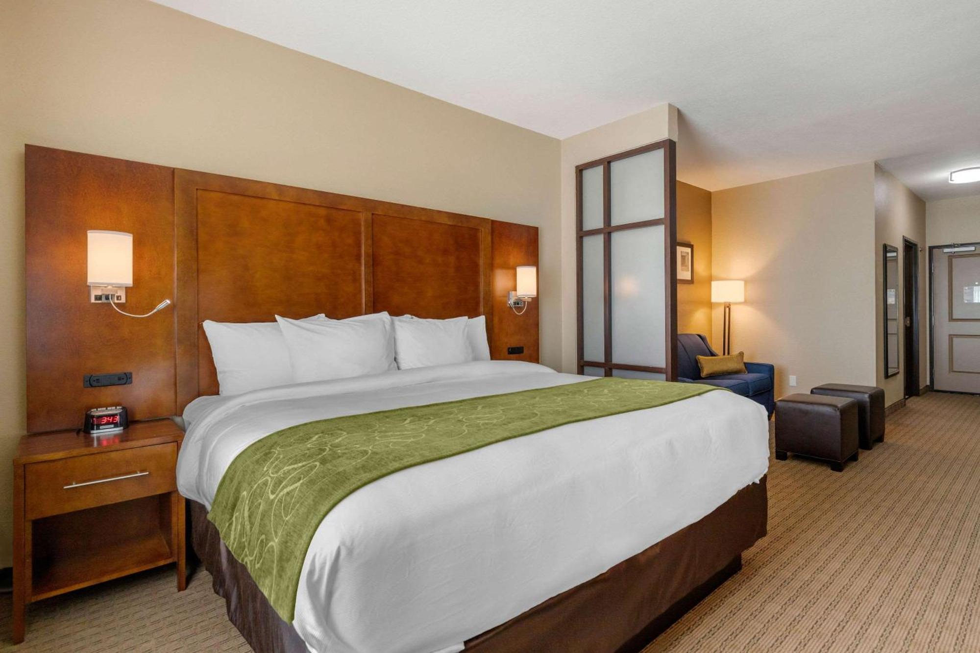 Comfort Airport North Hotel